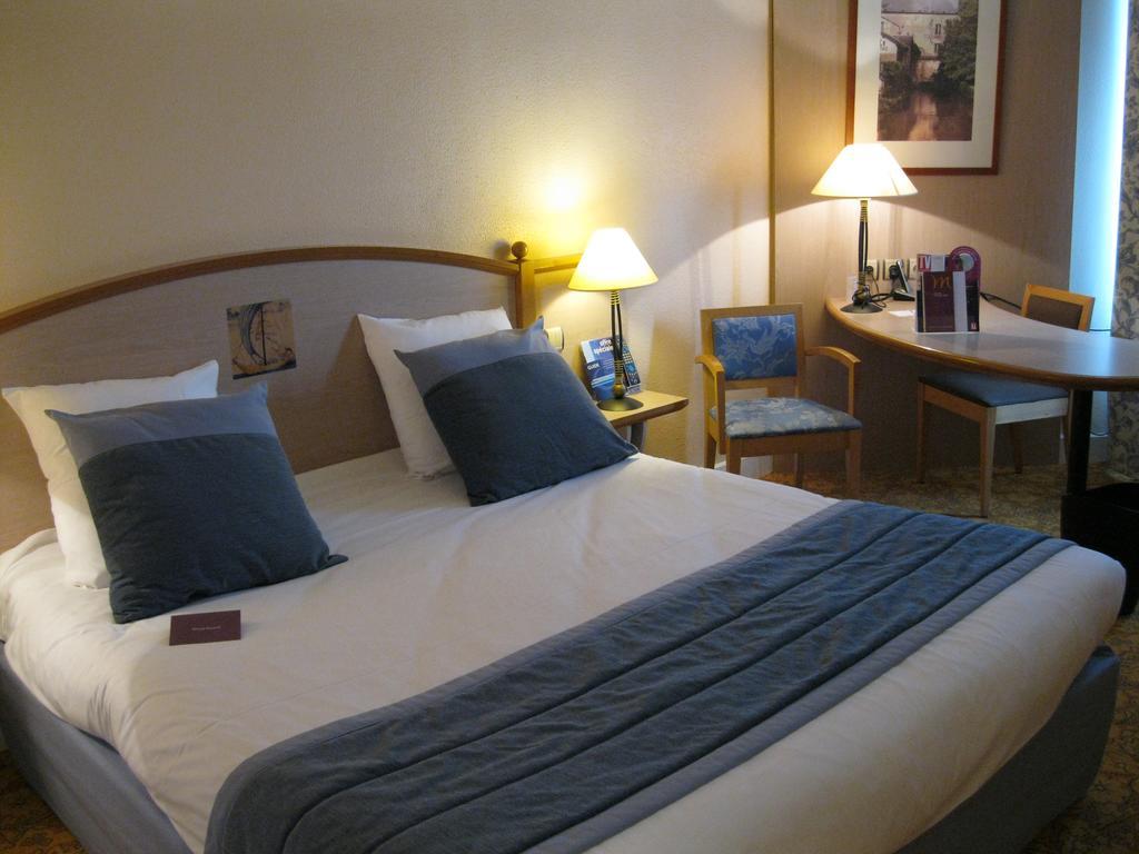 Mercure Nevers Pont De Loire Εξωτερικό φωτογραφία