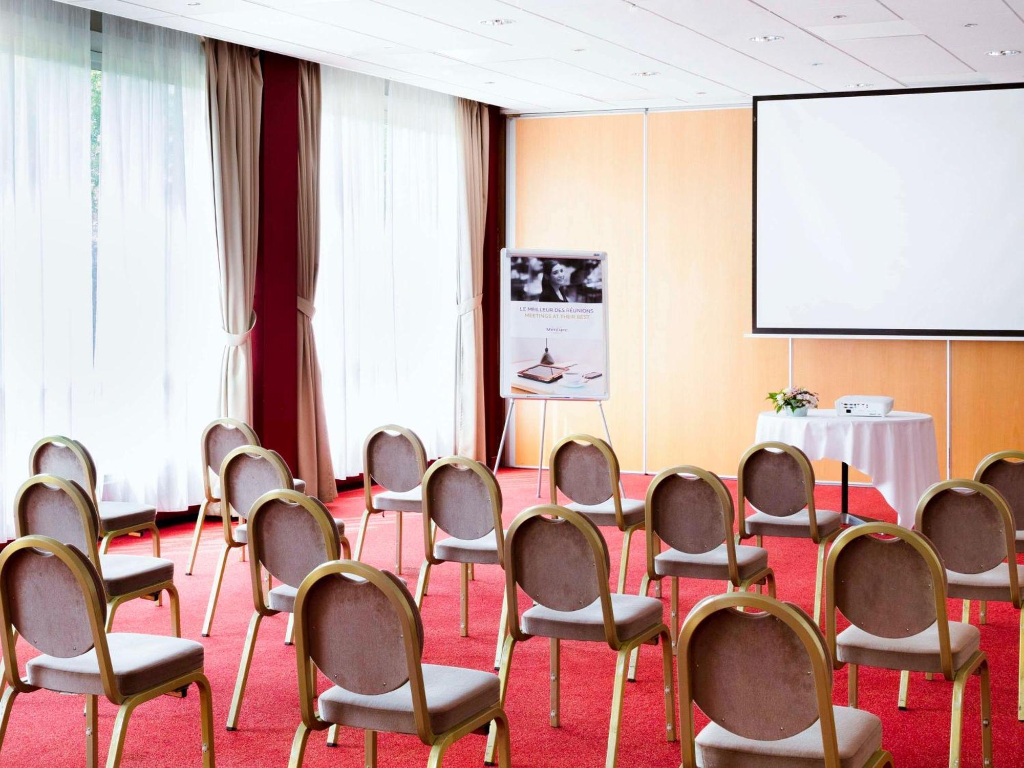 Mercure Nevers Pont De Loire Εξωτερικό φωτογραφία