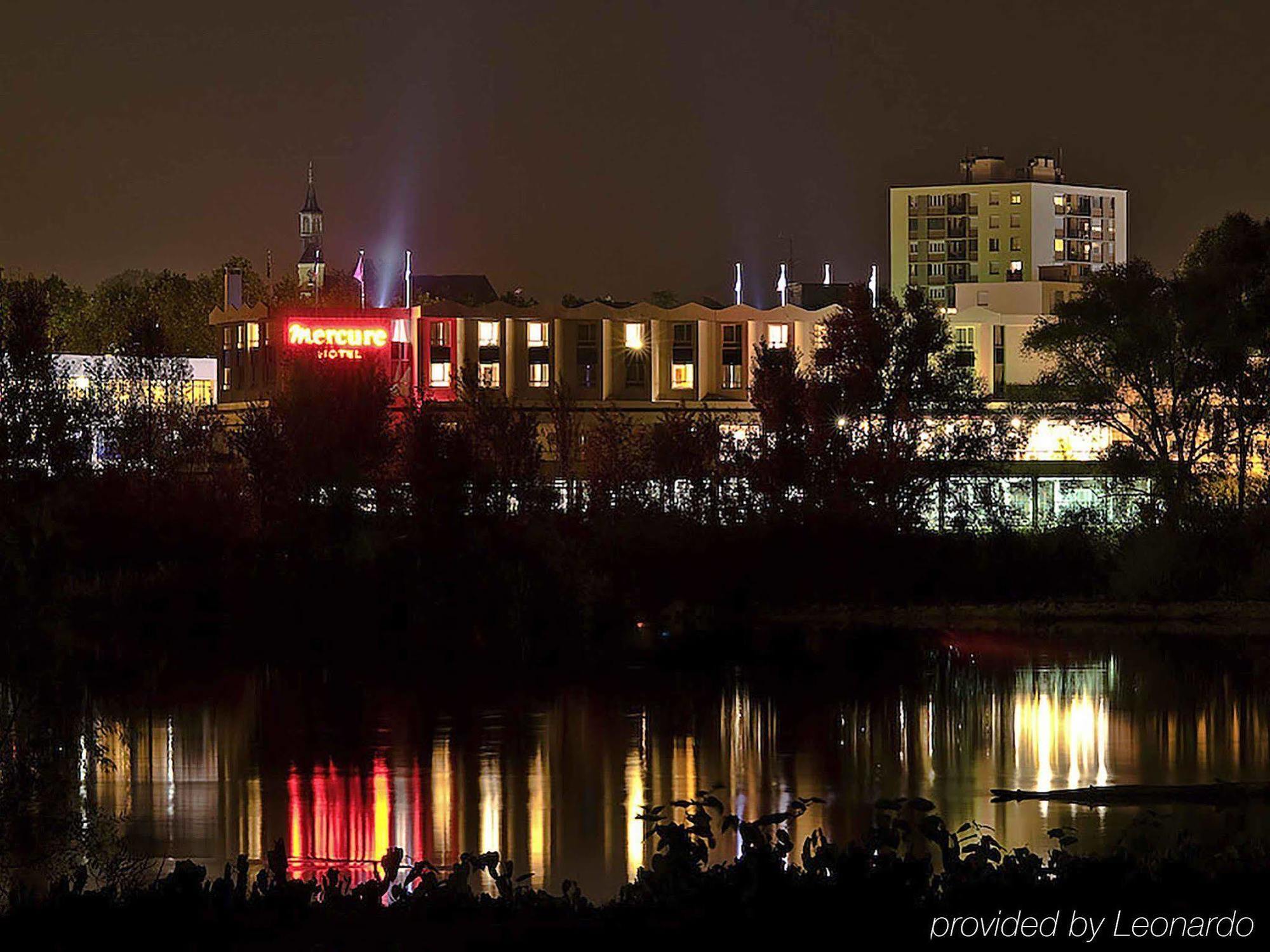 Mercure Nevers Pont De Loire Εξωτερικό φωτογραφία